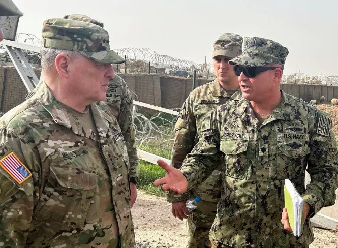 u s joint chiefs chair army general mark milley speaks with u s forces in syria during an unannounced visit at a u s military base in northeast syria march 4 2023 reuters phil stewart u s joint chiefs chair army general mark milley speaks with u s forces in syria during an unannounced visit at a u s military base in northeast syria march 4 2023 reuters phil stewart