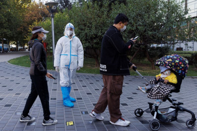 china reports new daily record covid cases curbs tighten across country china reports new daily record covid cases curbs tighten across country