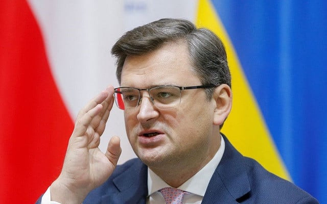 ukrainian foreign minister dmytro kuleba attends a news briefing following talks with his counterparts from the czech republic slovakia and austria in kyiv ukraine february 8 2022 photo reuters