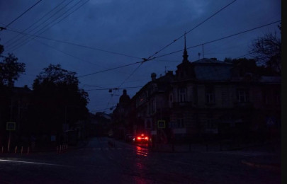 ukrainians brace for blackouts hard winter after russia pummels power grid ukrainians brace for blackouts hard winter after russia pummels power grid
