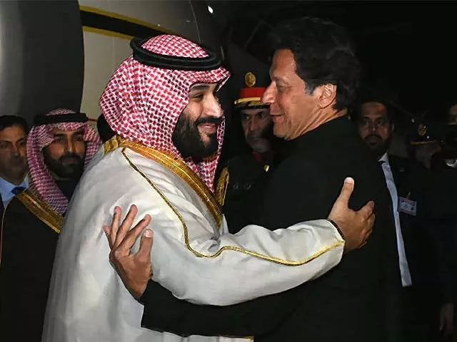 imran khan greets saudi arabian crown prince mohammed bin salman photo afp imran khan greets saudi arabian crown prince mohammed bin salman photo afp