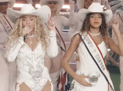 beyonc brings out blue ivy for the first live performance of cowboy carter at nfl halftime show