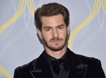 andrew garfield sets the record straight on spider man 4 and working with martin scorsese andrew garfield sets the record straight on spider man 4 and working with martin scorsese