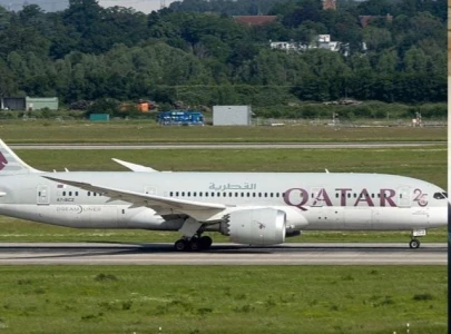 qatari plane makes emergency landing in karachi after engine failure
