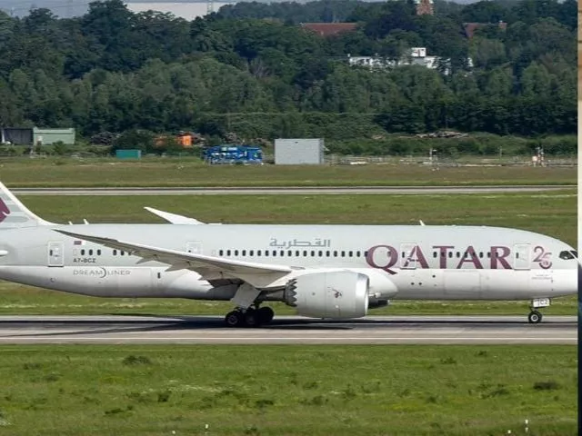 qatari plane makes emergency landing in karachi after engine failure