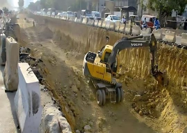 construction of karachi s red and yellow line brts to be sped up