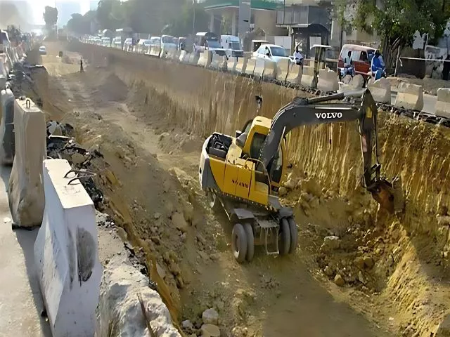 construction of karachi s red and yellow line brts to be sped up