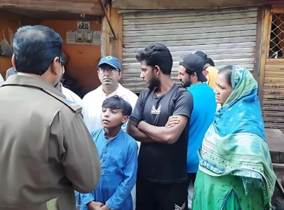 police arrest woman son in lahore for selling dead chickens 970 kg of meat destroyed