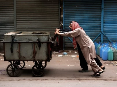 water crisis leaves karachi parched