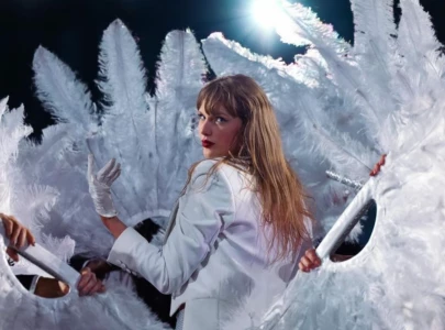 taylor swift s i can do it with a broken heart earns 1 891 million streams on spotify