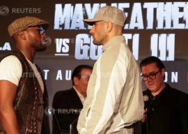 he still got it mayweather outclasses gotti iii in mexico city exhibition rematch