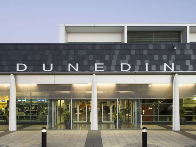 new farewell policy at dunedin airport gives hug time a three minute limit
