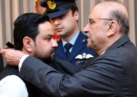 president zardari confers sitara i imtiaz on asif bashir