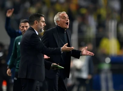 fenerbahce hold manchester united to a draw in istanbul spotlight on jose mourinho