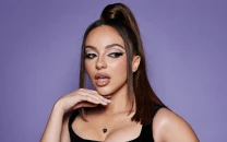 jade thirlwall leads anti jk rowling chant during mighty hoopla performance