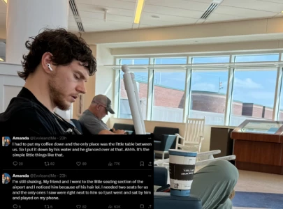 fans express concern for evan peters safety after woman s stalker like social media posts