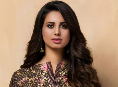 pakistani model roma michael deletes post after facing backlash