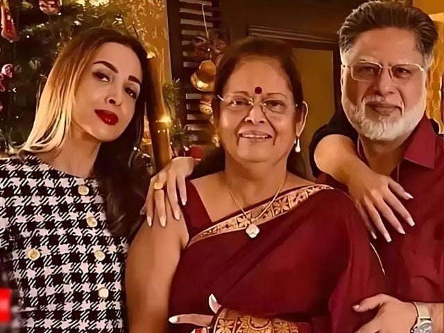 Malaika Arora breaks silence: Emotional tribute to father following his death | The Express Tribune