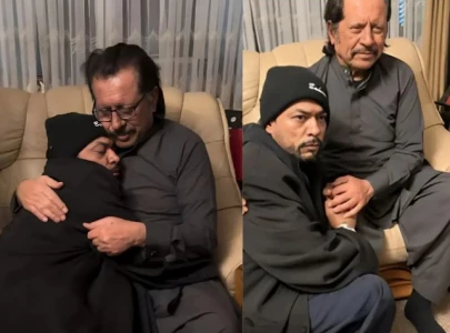 watch bohemia meets attaullah esakhelvi in london shows utmost respect