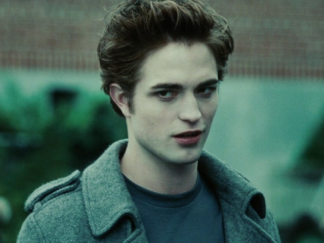 robert pattinson admits to lying about seeing a clown death in a car explosion during 2011 interview