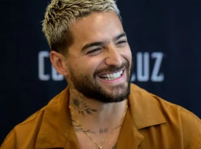 maluma s daughter paris partner susana gomez join him in italy for dolce gabbana alta moda event