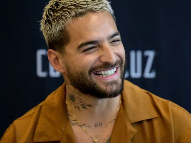 maluma s daughter paris partner susana gomez join him in italy for dolce gabbana alta moda event