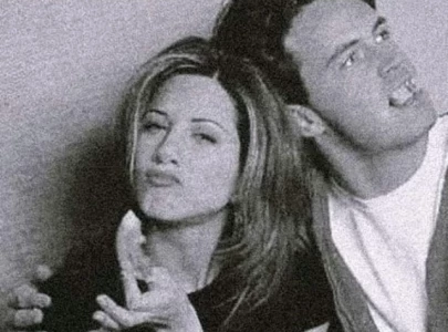 jennifer aniston honors matthew perry on first anniversary of his death