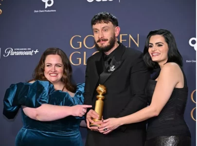 psychological thriller baby reindeer triumphs at golden globes
