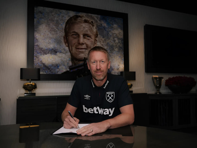 graham potter signing his west ham contract