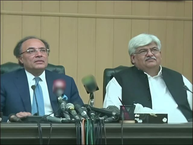 finance minister announces major crackdown and arrests against sales tax evasion