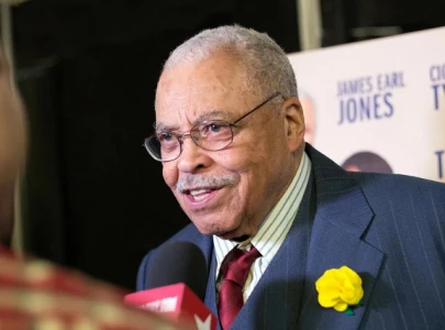 mark hamill kevin costner among stars paying tribute to james earl jones rip dad