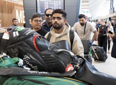 watch babar azam welcomed by fans at melbourne airport