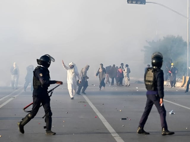 pti protestors reach islamabad s d chowk amid tense clashes