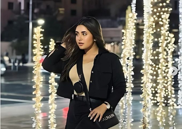 watch tiktoker minahil malik responds to video circulating online