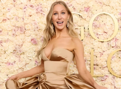 hitler squid game and luigi all the jokes nikki glaser cut from her golden globes 2025 monologue