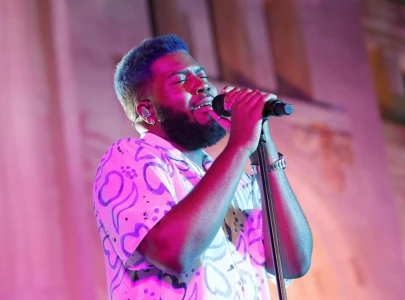 khalid confirms sexuality after being outed says he s not ashamed