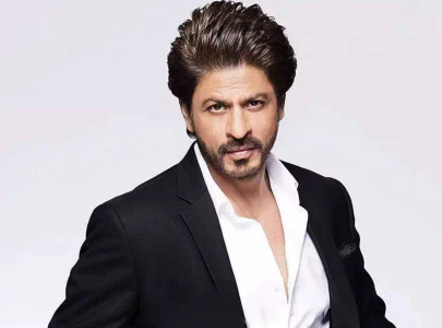 shah rukh khan chats with acid attack victims offers help