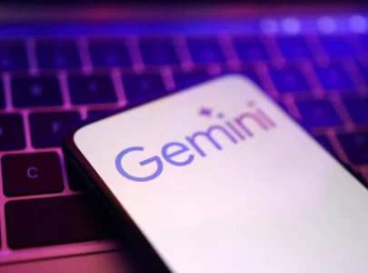 google is now offering gemini live assistant to all app users