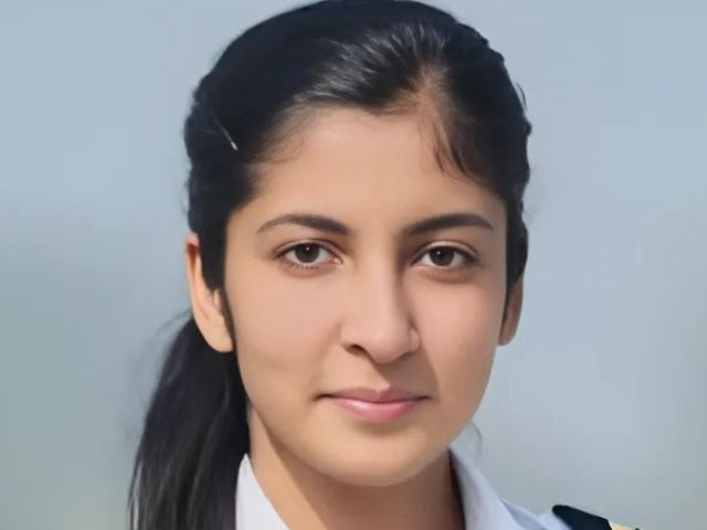 indian pilot dies by suicide in mumbai boyfriend held over harassment allegations