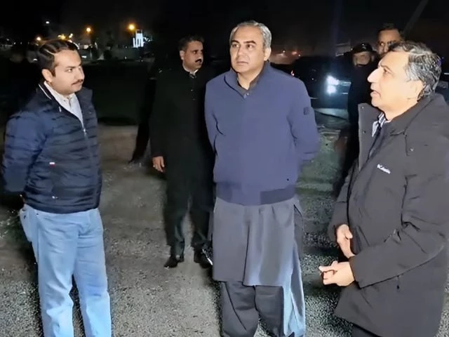 naqvi calls for timely completion of capital s interchanges