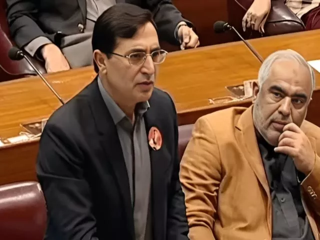 faiz hameed s court martial should not be politicised pti s barrister gohar