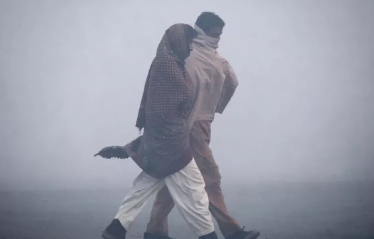 mercury drops to 11 c as quetta winds sweep across karachi