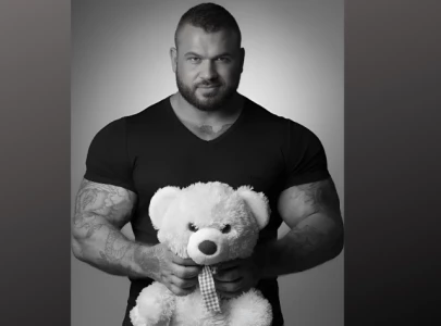 renowned bodybuilder illia golem yefimchyk dead at 36 after heart attack