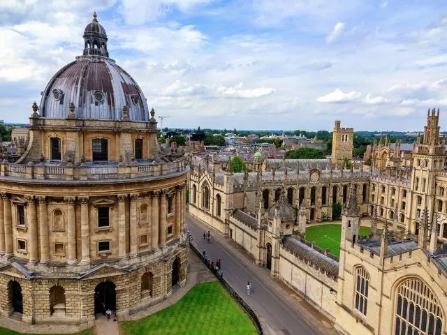 indian hindutva students disrupt oxford union s kashmir independence debate indian hindutva students disrupt oxford union s kashmir independence debate