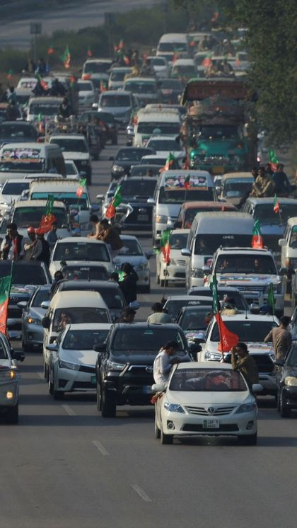 protests grip islamabad roads blocked internet down police clash with protest