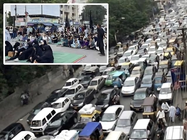 Protests continue to disrupt traffic across Karachi | The Express Tribune