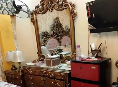 burglars steal cash and gold worth over rs7m from vacant karachi home burglars steal cash and gold worth over rs7m from vacant karachi home