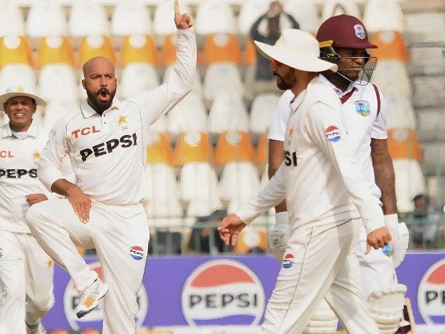 pakistan extends lead to 202 as spinners tear through west indies in multan test