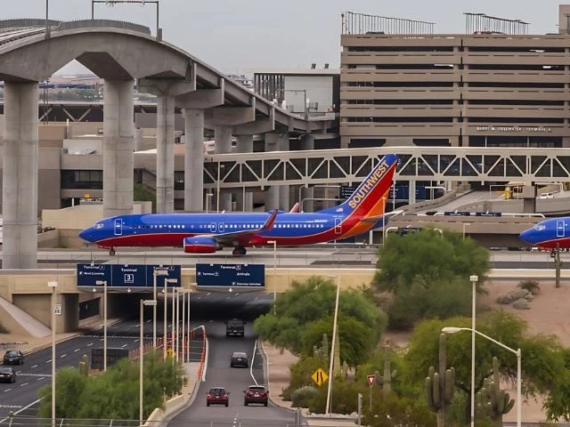 phoenix sky harbor airport shooting shelter in place order lifted