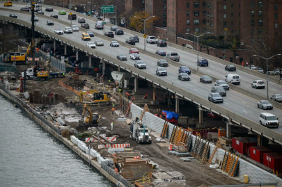 vulnerable to climate change new york constructs seawall